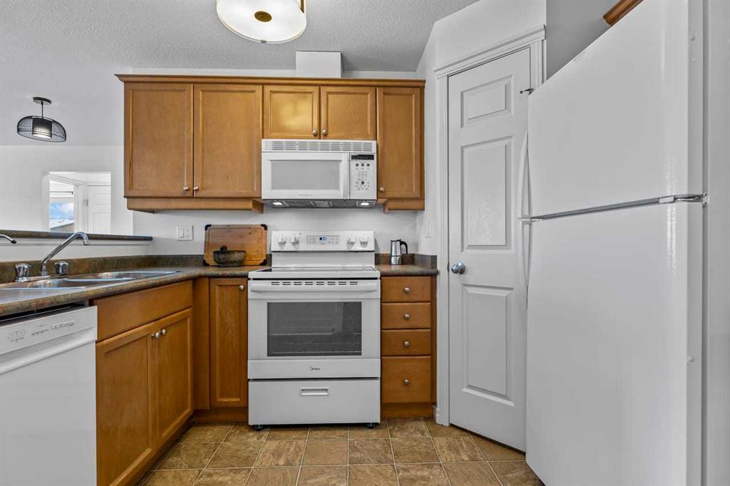Additional image 6 of 301-1110 17 Street SW, Calgary, AB, T3C3X3