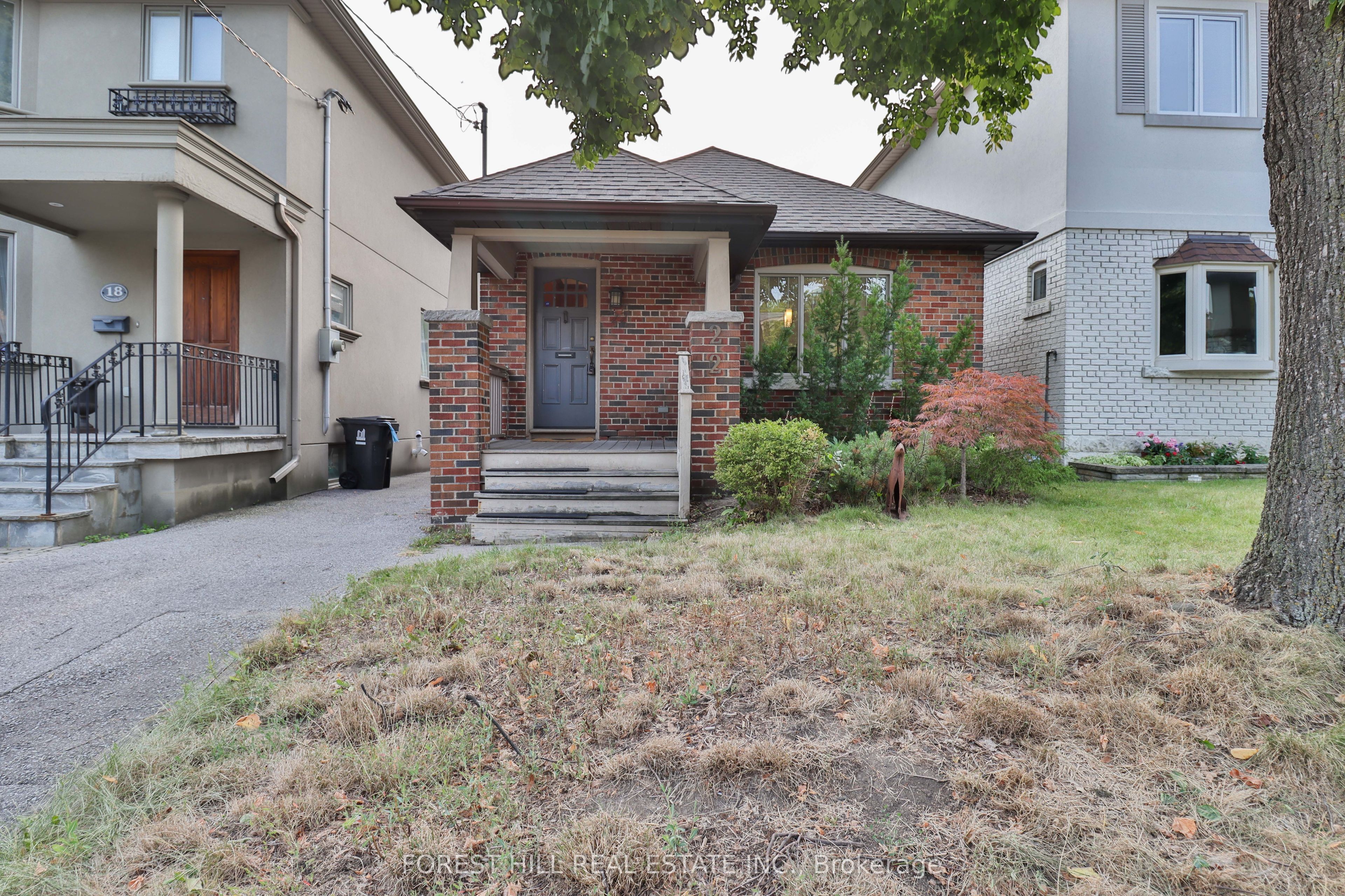 22 Whitewood Road, Toronto, ON, M4S 2X7