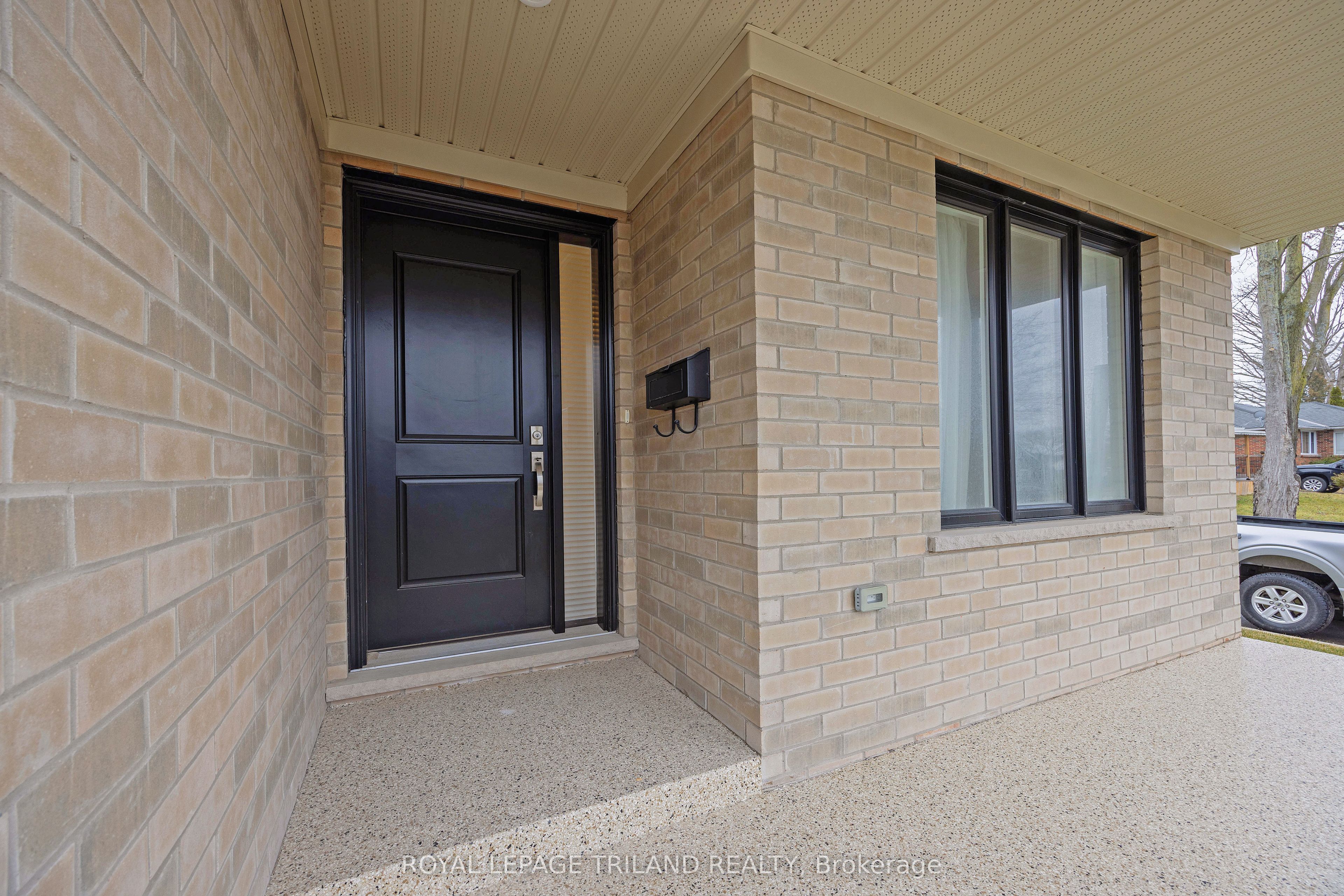 20 Park Avenue, St. Thomas, ON, N5R 4V5 photo 2