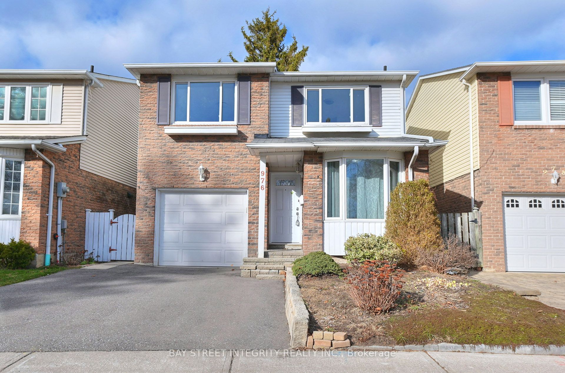 976 Raintree Lane, Mississauga, ON, L5H 3Y6