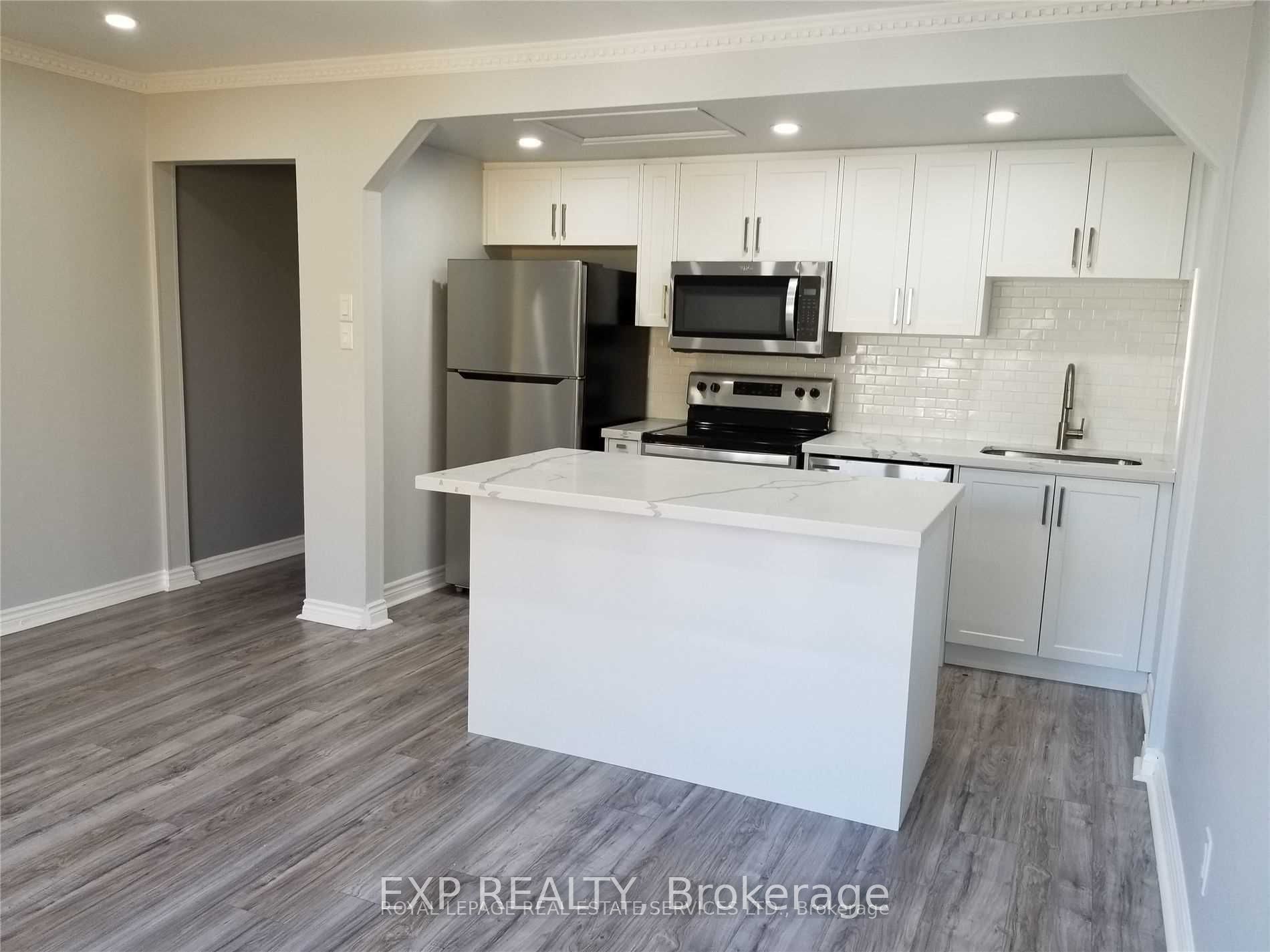 Upper-33 Mitchell Avenue, Toronto, ON, M6J 1C1 photo 2