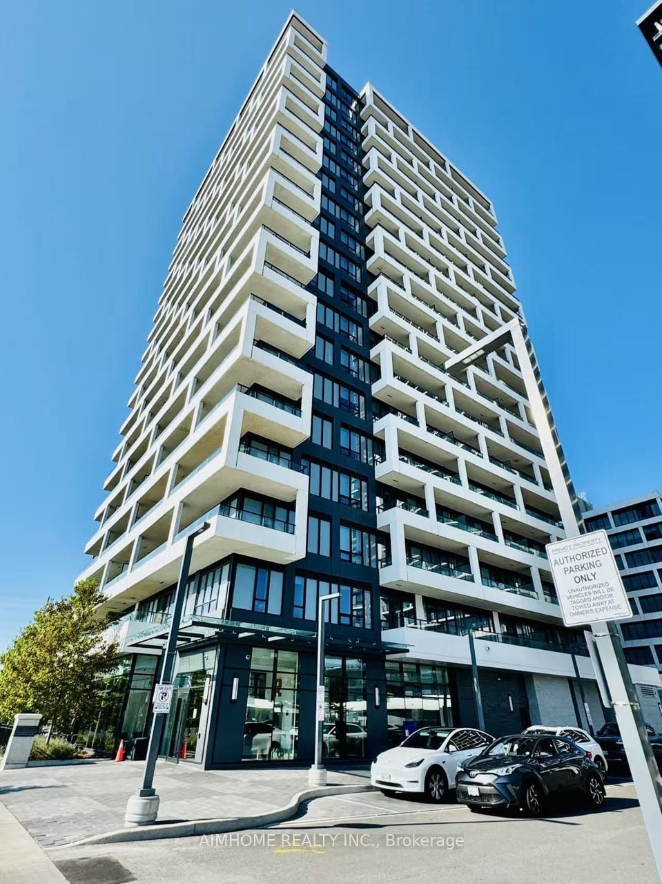 910-38 Water Walk Drive, Markham, ON, L3R 6M8
