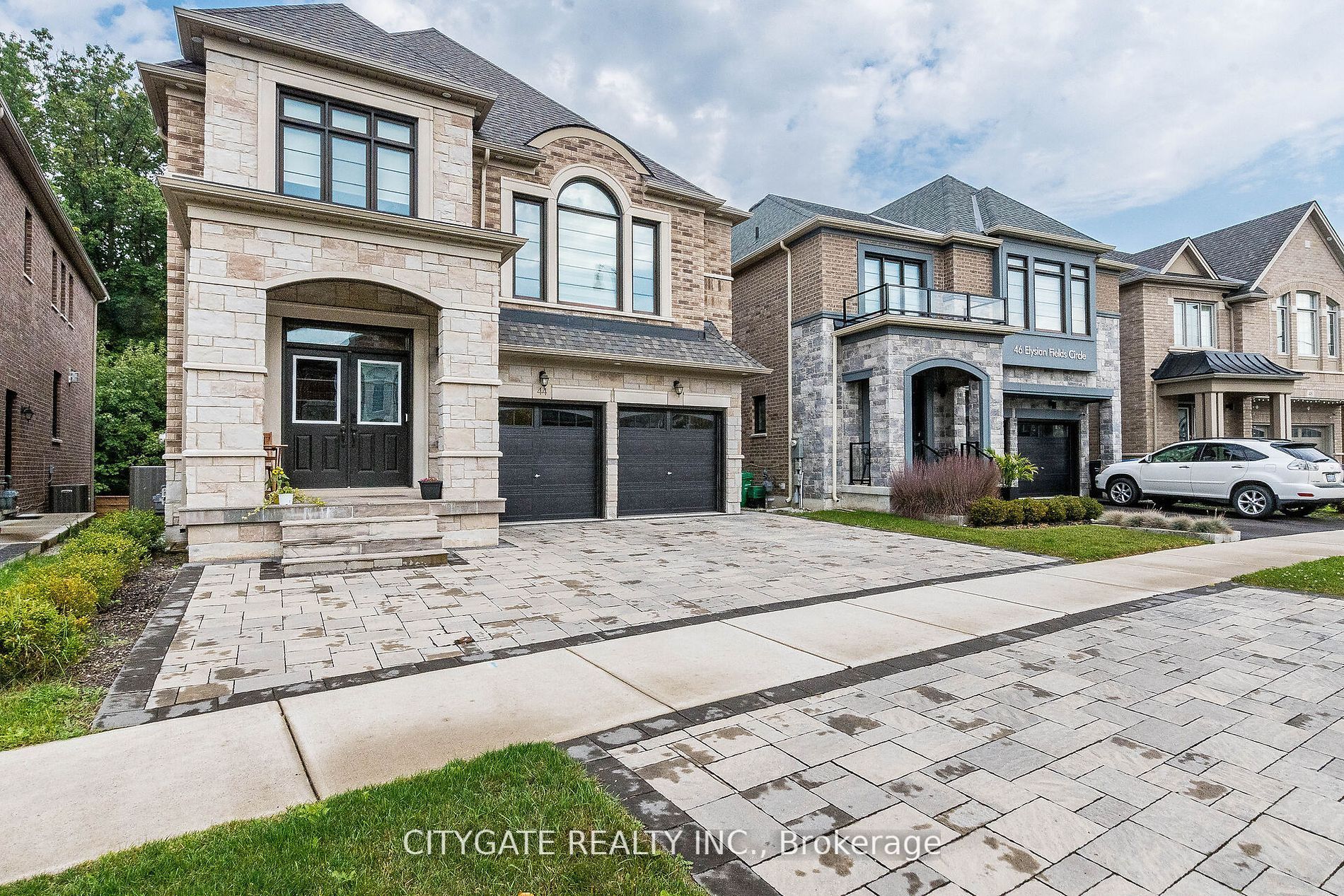 44 Elysian Fields Circle, Brampton, ON, L6Y 6E9
