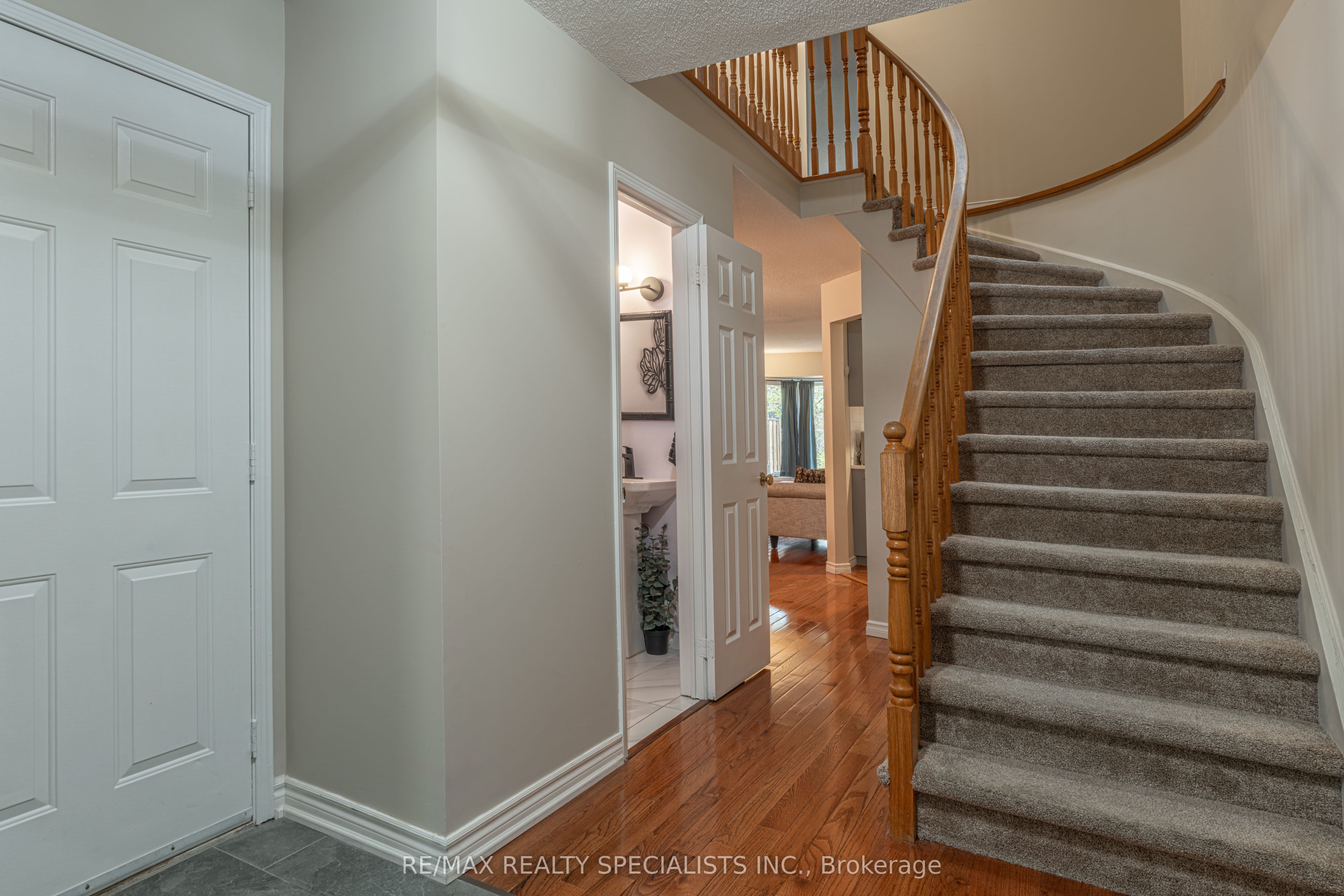 Additional image 4 of 13-2230 Walkers Line, Burlington, ON, L7M 3Y8