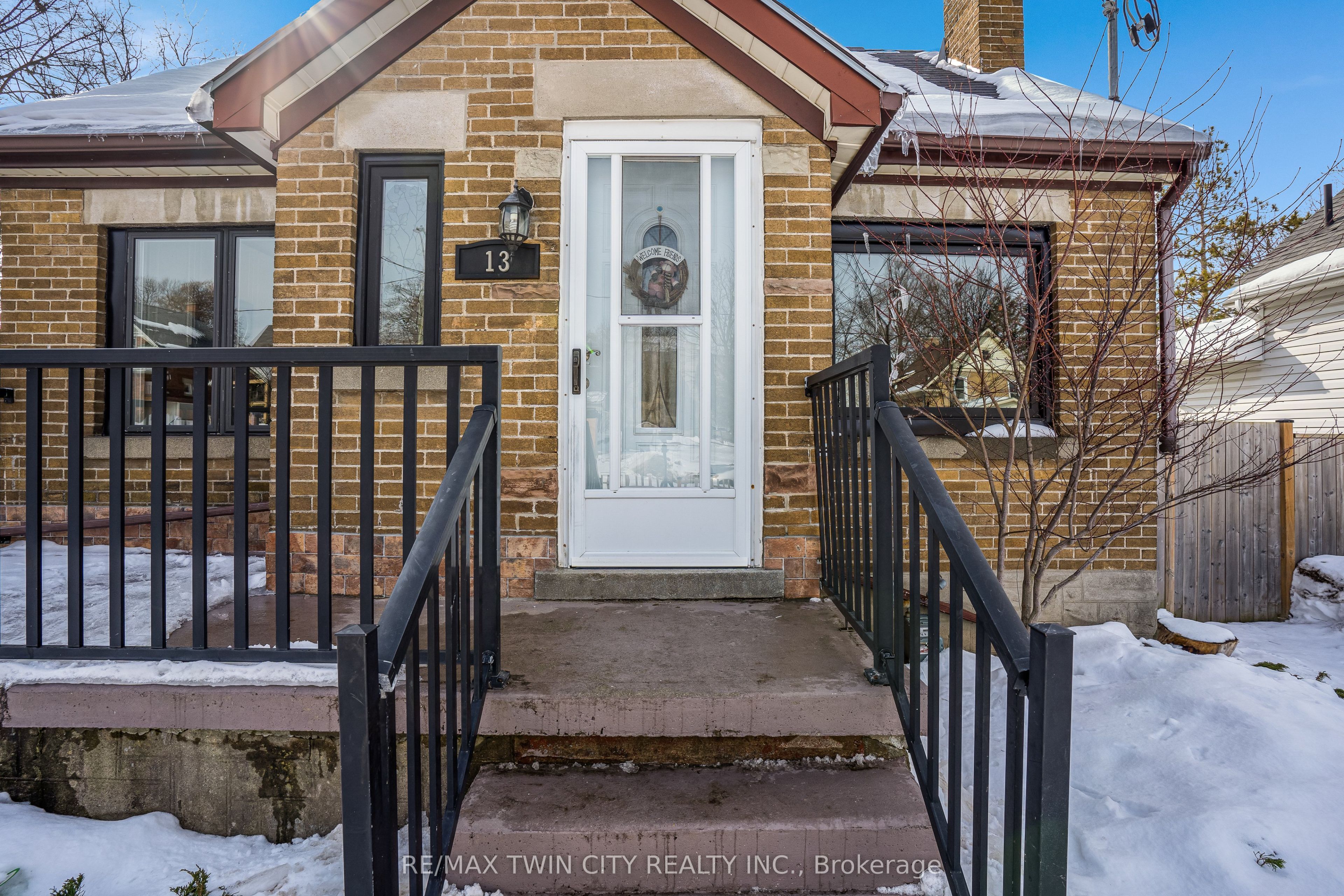 Additional image 3 of 13 Devitt Avenue N, Waterloo, ON, N2J 3E7