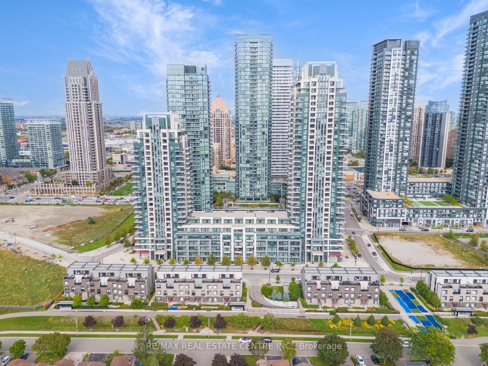 519-4055 Parkside Village Drive, Mississauga, ON, L5B 0K8