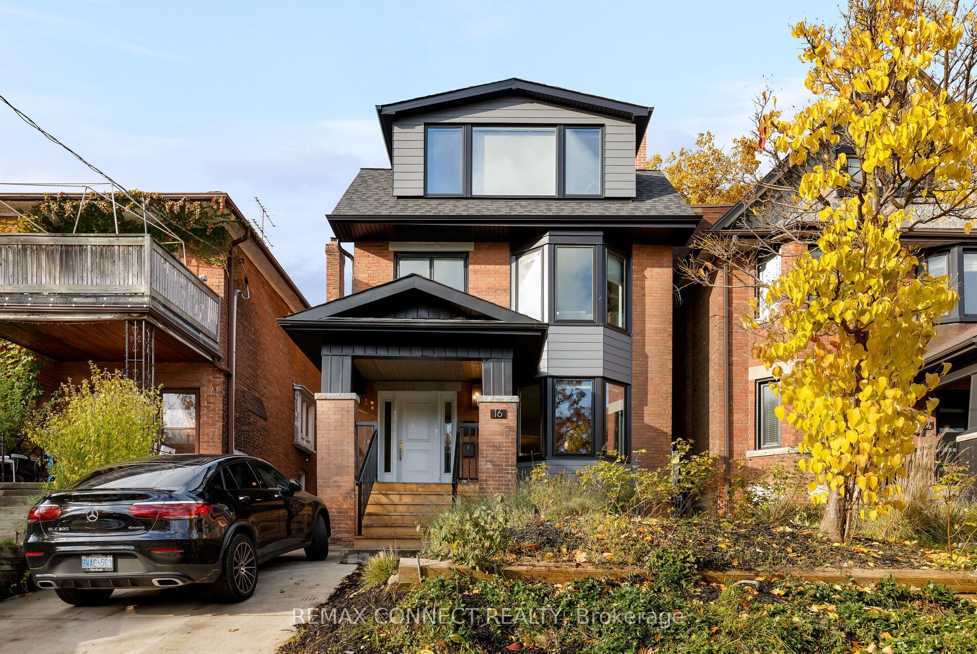 16 Rosemount Avenue, Toronto, ON, M6H 2M1