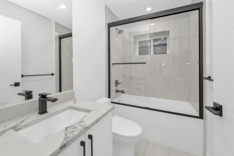 Additional image 8 of 8-2168 Vinewood Street, Abbotsford, BC, V2S 3S4