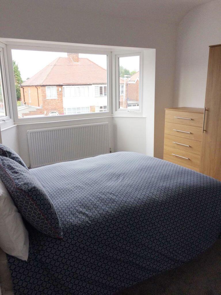 Stanton Road - VIEWINGS FROM 8am - 8pm photo 4