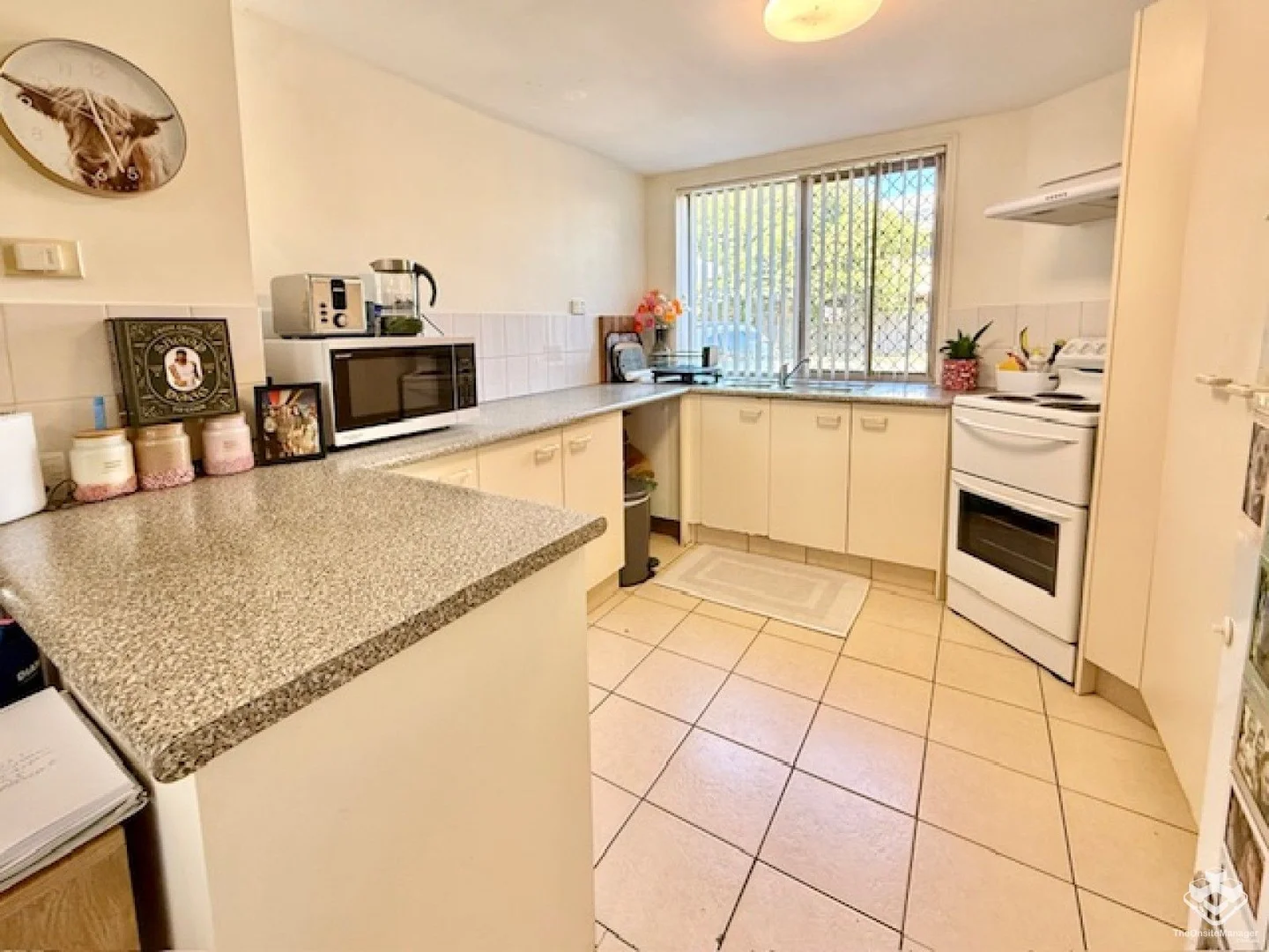 Additional image 5 of ID:21172885/220 Christine Avenue, Burleigh Waters QLD 4220