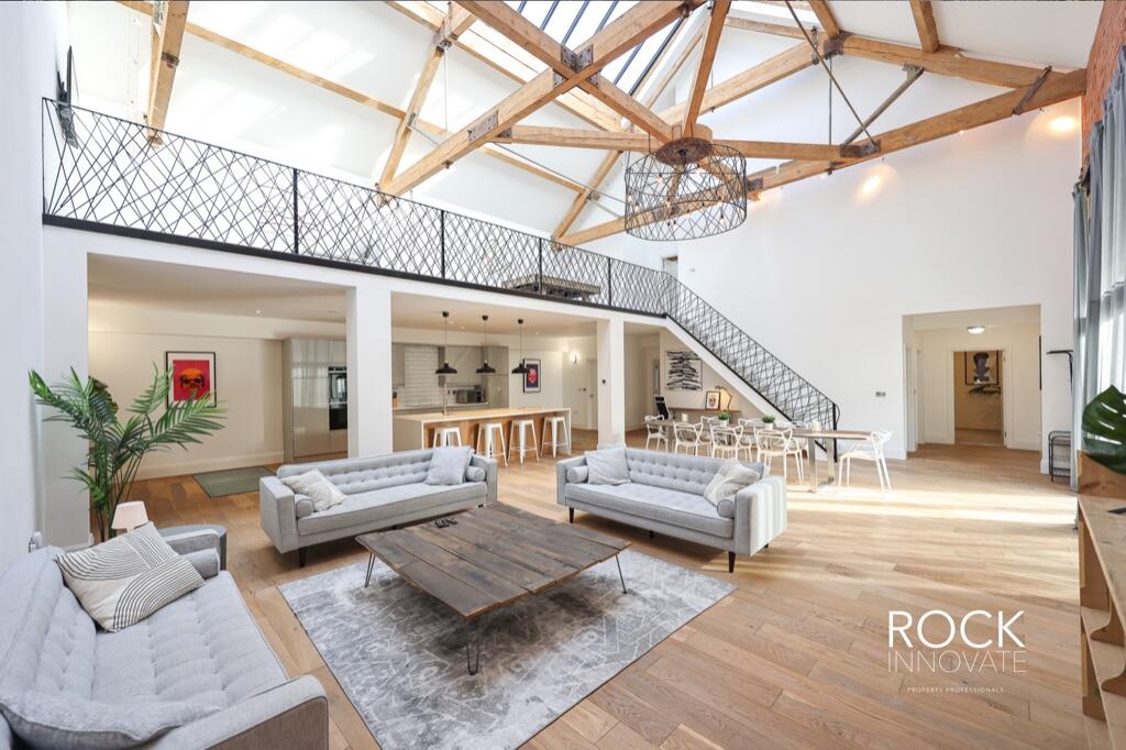 Thomas De Beauchamp Lane , Sutton Coldfield, West Midlands, B73