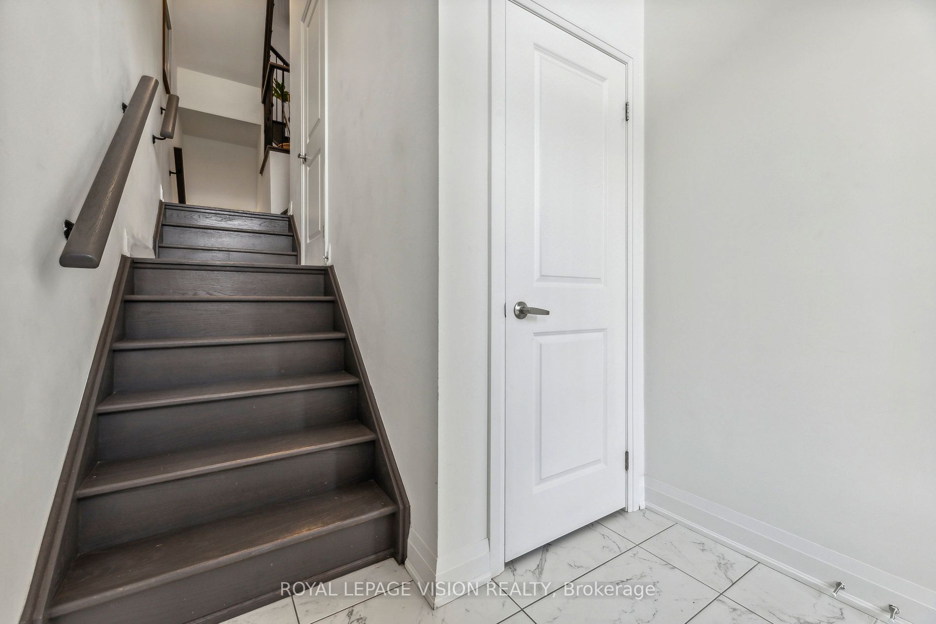 Additional image 3 of 38 Elkington Crescent, Whitby, ON, L1P 0L7