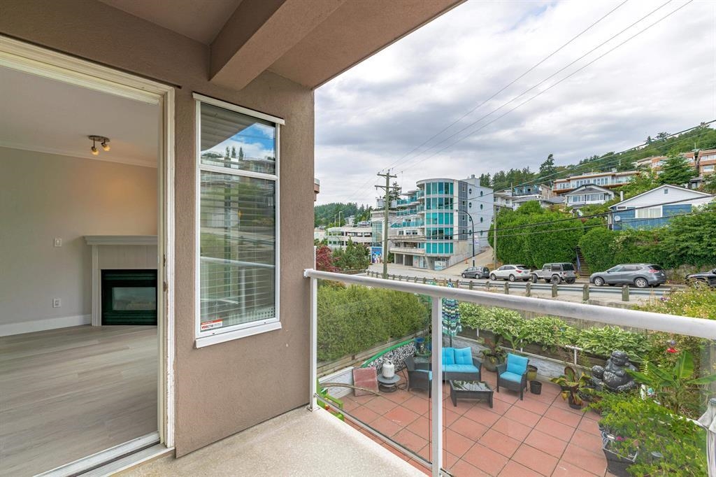 310-14965 Marine Drive, White Rock, BC, V4B 1C3