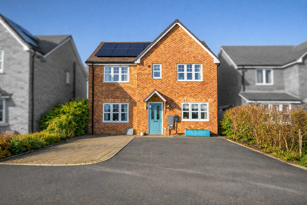 Arrow Way, Alcester, Bidford-on-Avon, B50 4GQ