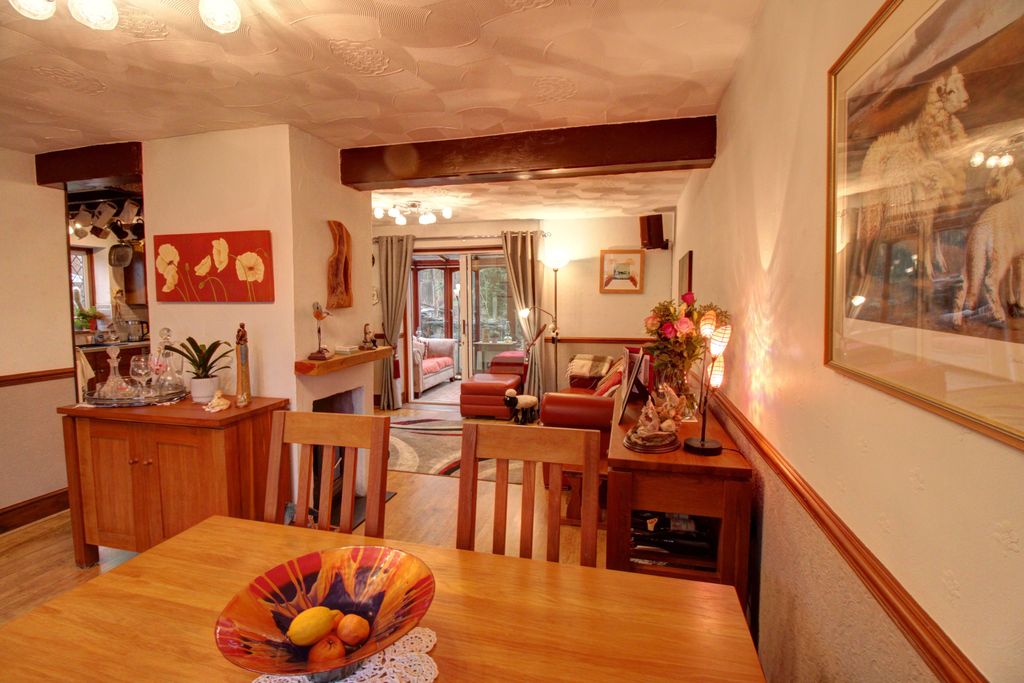 Additional image 2 of 3 bed semi-detached house for saleBrynamlwg, Hengoed CF82