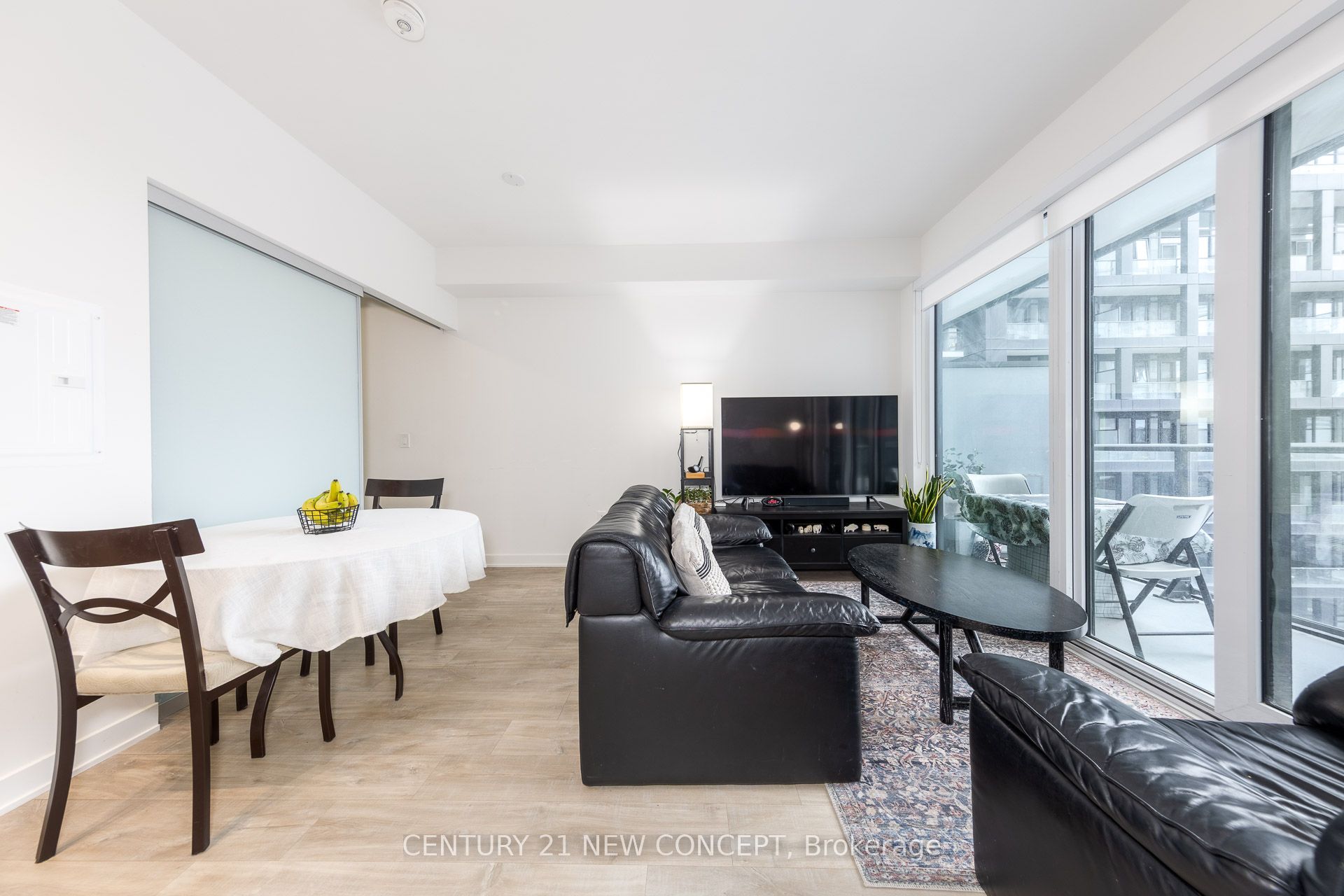 Additional image 3 of 738-135 Lower Sherbourne Street, Toronto, ON, M5A 0W8