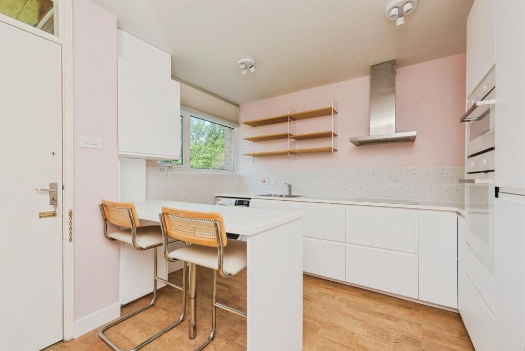 Buckingham Mews, Sutton Coldfield photo 5