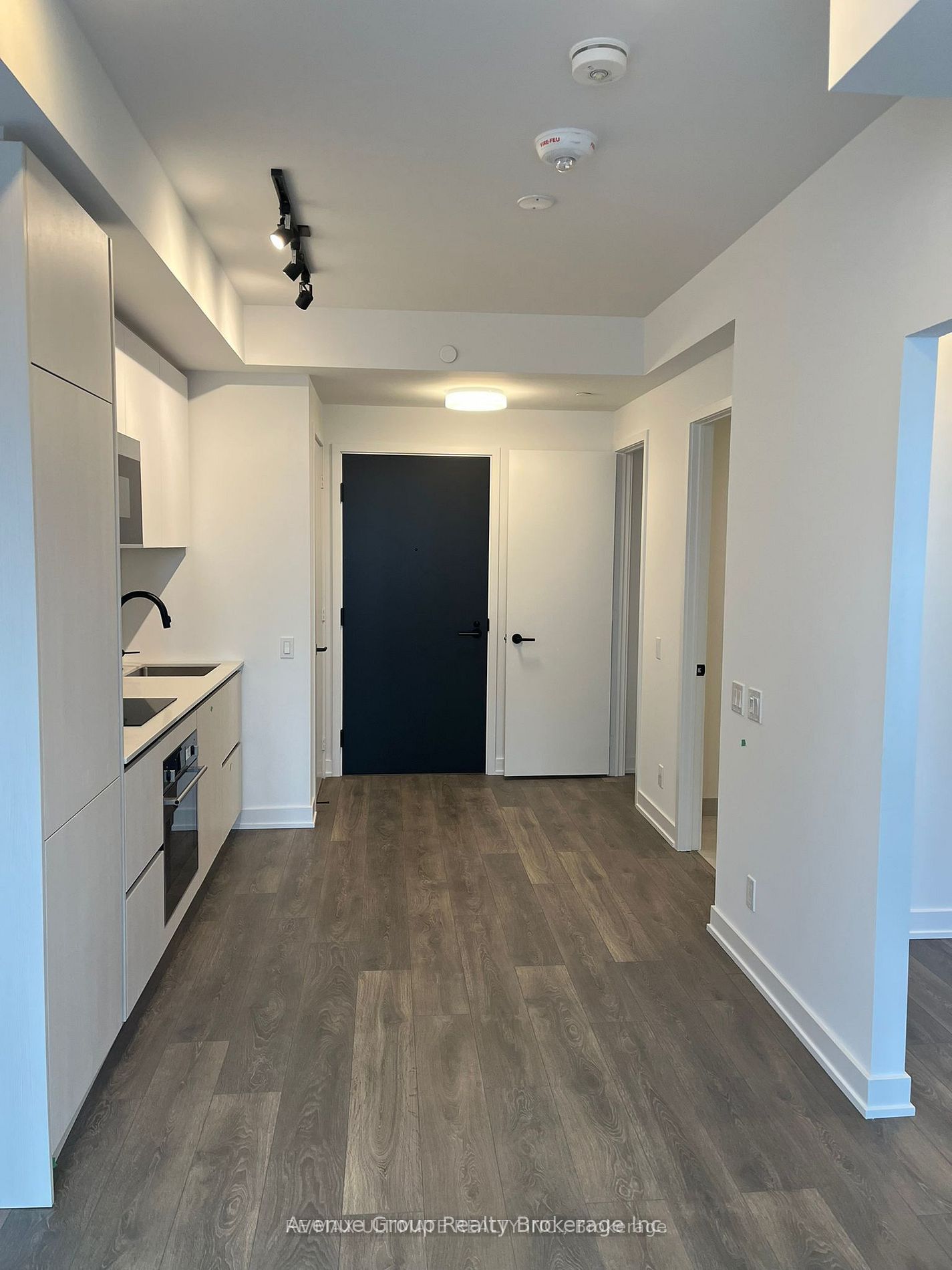 2009-108 Peter Street, Toronto, ON, M5V 2G7