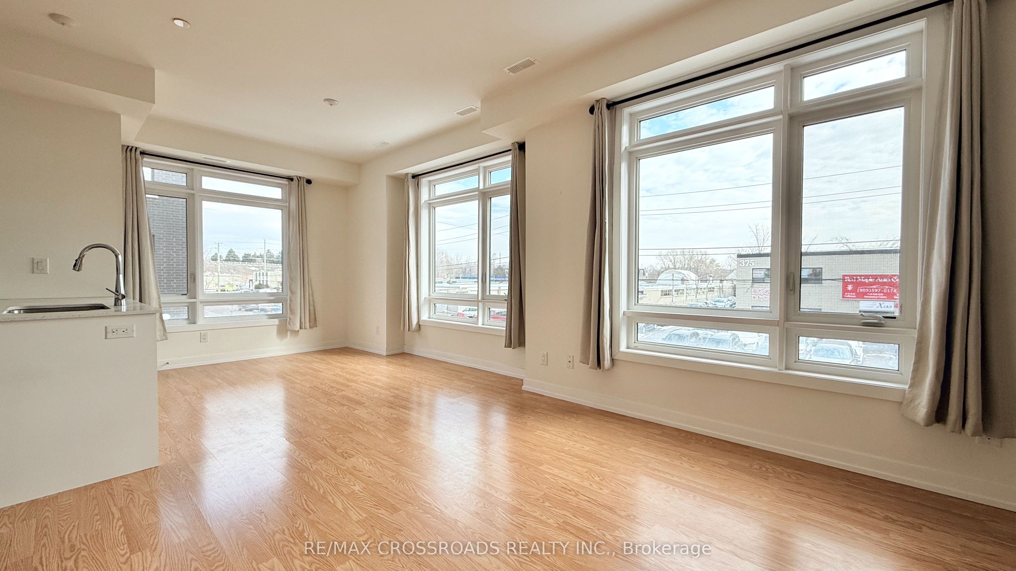 Additional image 3 of 102-370 D Red Maple Road, Richmond Hill, ON, L4C 6P5