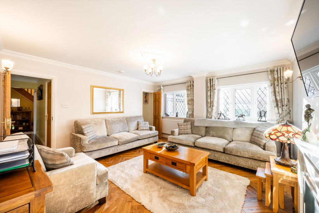 Additional image 9 of Rowthorn Close, Sutton Coldfield, B74 2EN