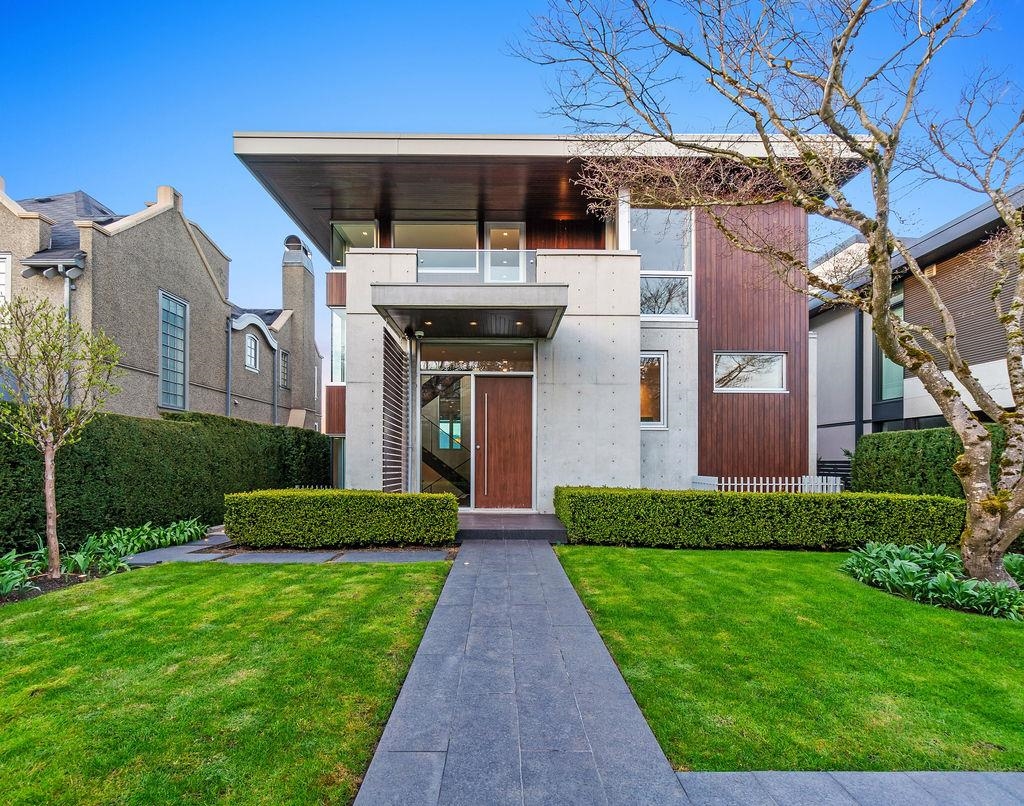 2705 30th Avenue W, Vancouver, BC, V6L 1Y8