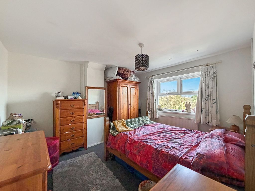 Additional image 10 of 3 bed semi-detached house for saleHeol Celyn, Hengoed CF82