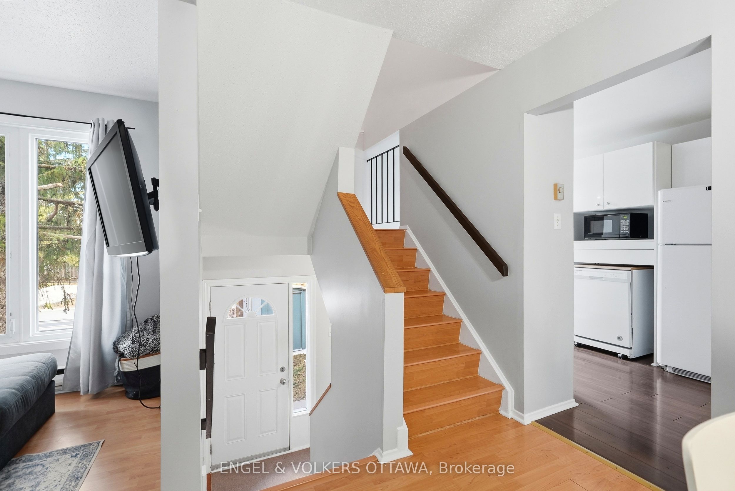 Additional image 4 of 7-122 Salter Crescent, Ottawa, ON, K2K 1Y7