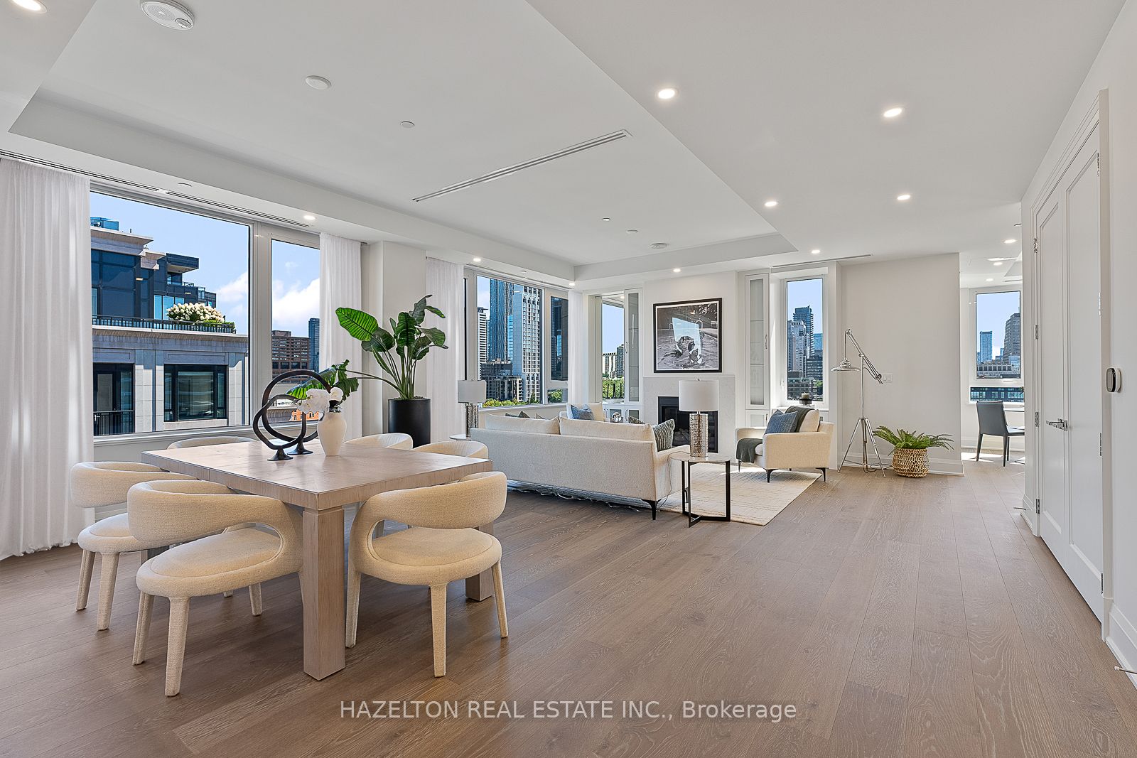 Additional image 4 of 802-128 Hazelton Avenue, Toronto, ON, M5R 2E5