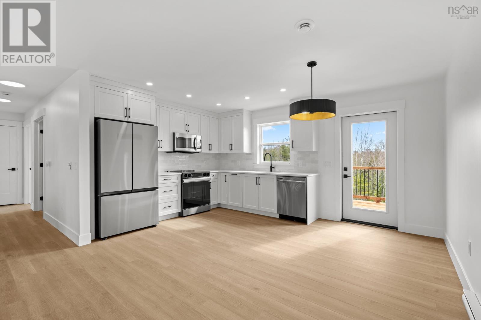 11 Maverick Lane, Devon, NS, B2T1K8 photo 4