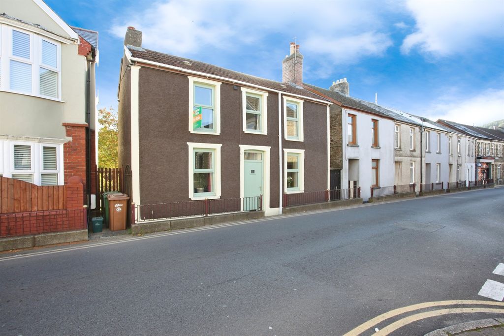Additional image 19 of 3 bed detached house for saleClifton Street, Caerphilly CF83