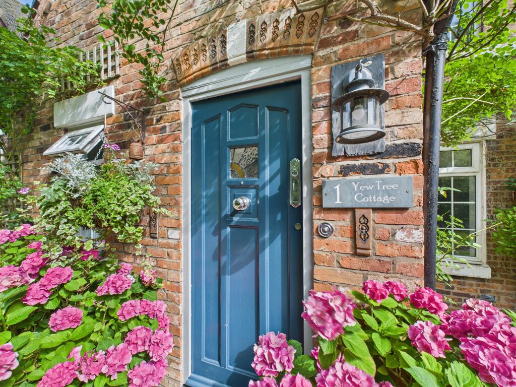 Additional image 2 of Yew Tree Cottages, Walmley Ash Lane, Walmley, Sutton Coldfield, B76