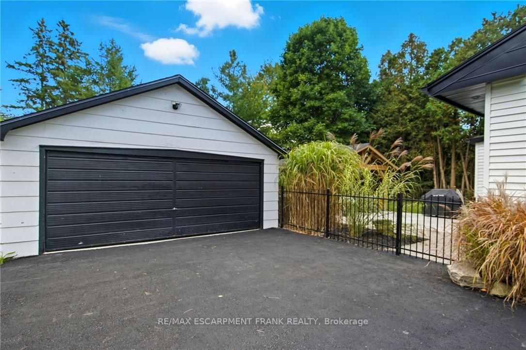 Additional image 4 of 570 Westview Avenue, Hamilton, ON, L9G 1N9