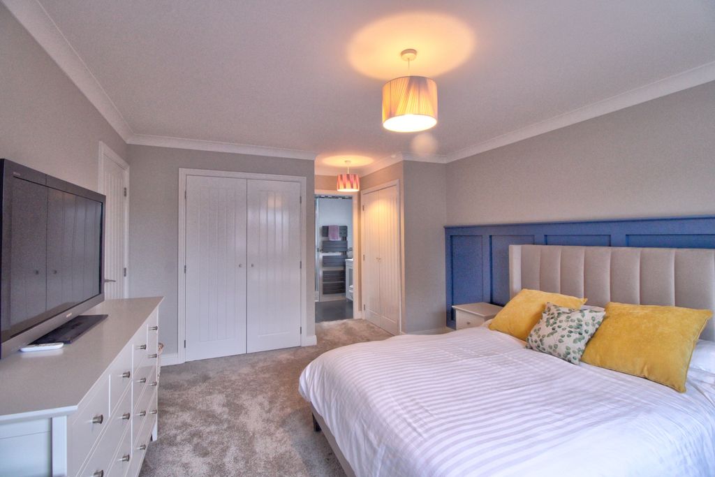 Additional image 16 of 4 bed detached house for saleClos Y Goron, Blackwood NP12