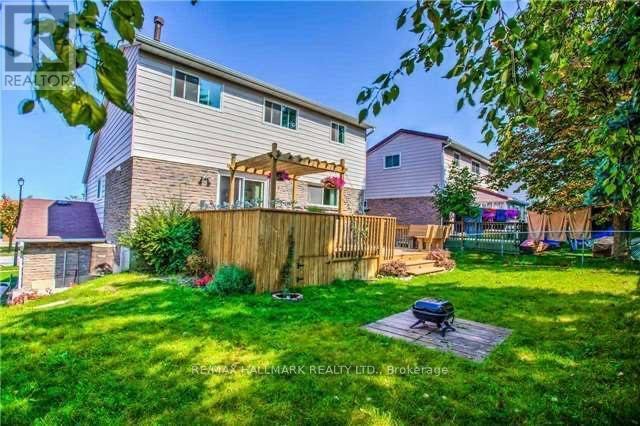 Main floor-928 Wayne Drive, Newmarket, ON, L3Y5T8