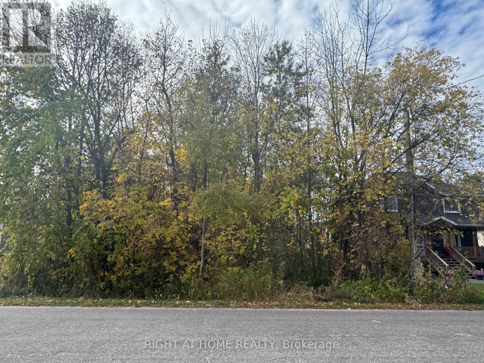 952 Ferrier Avenue, Innisfil, ON, L0L1W0