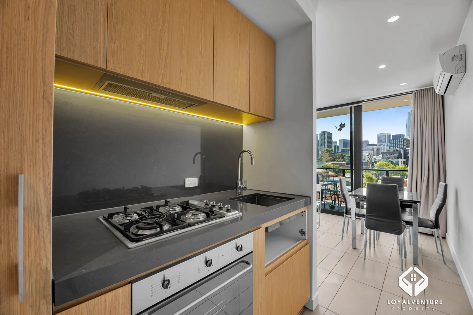 Additional image 5 of 504/89 Roden St, West Melbourne VIC 3003