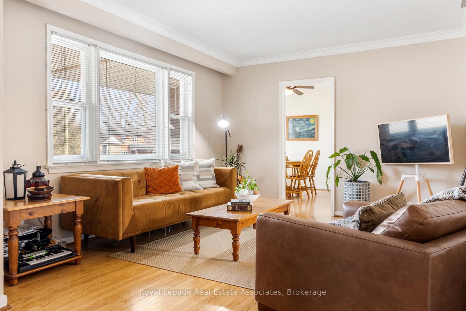 Additional image 3 of 972 Fourth Street, Mississauga, ON, L5E 1J9