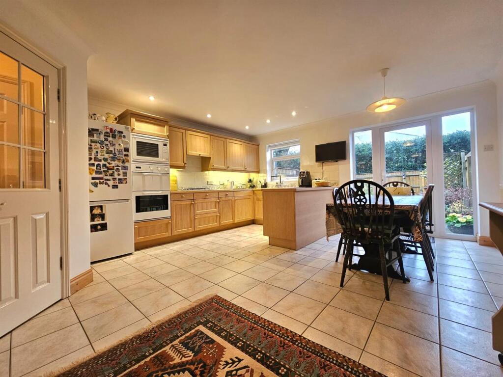 Kelvedon Grove, Solihull photo 4