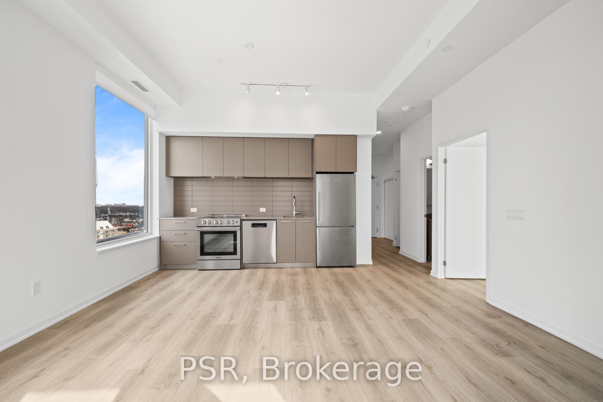Additional image 3 of 1909-101 Roehampton Avenue, Toronto, ON, M4P 2W2