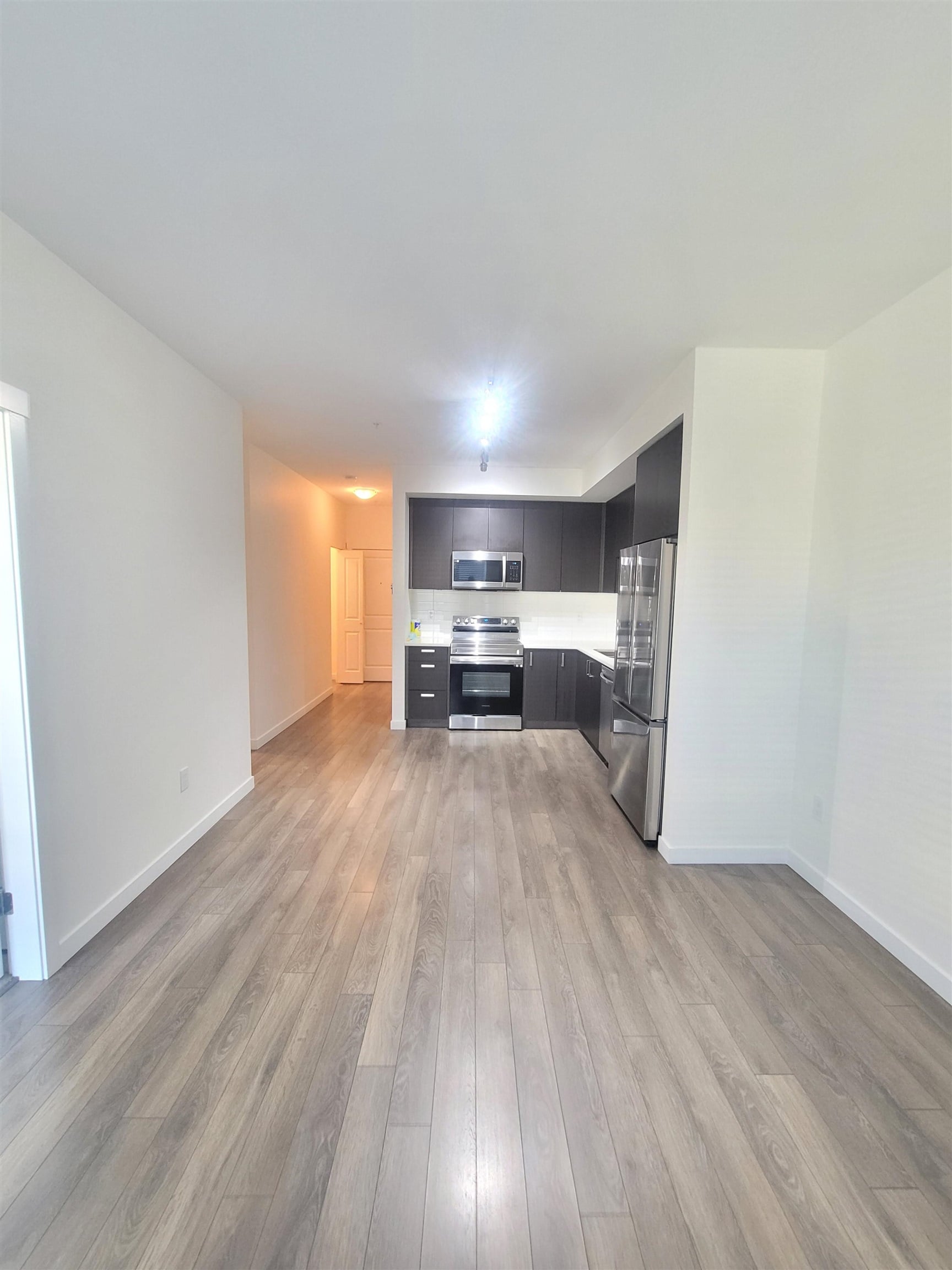 417 15825 85a , Surrey, BC, V4N 6W9