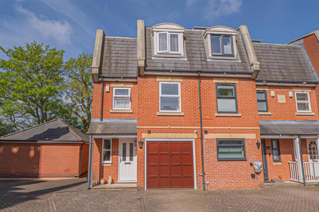 Kelvedon Grove, Solihull