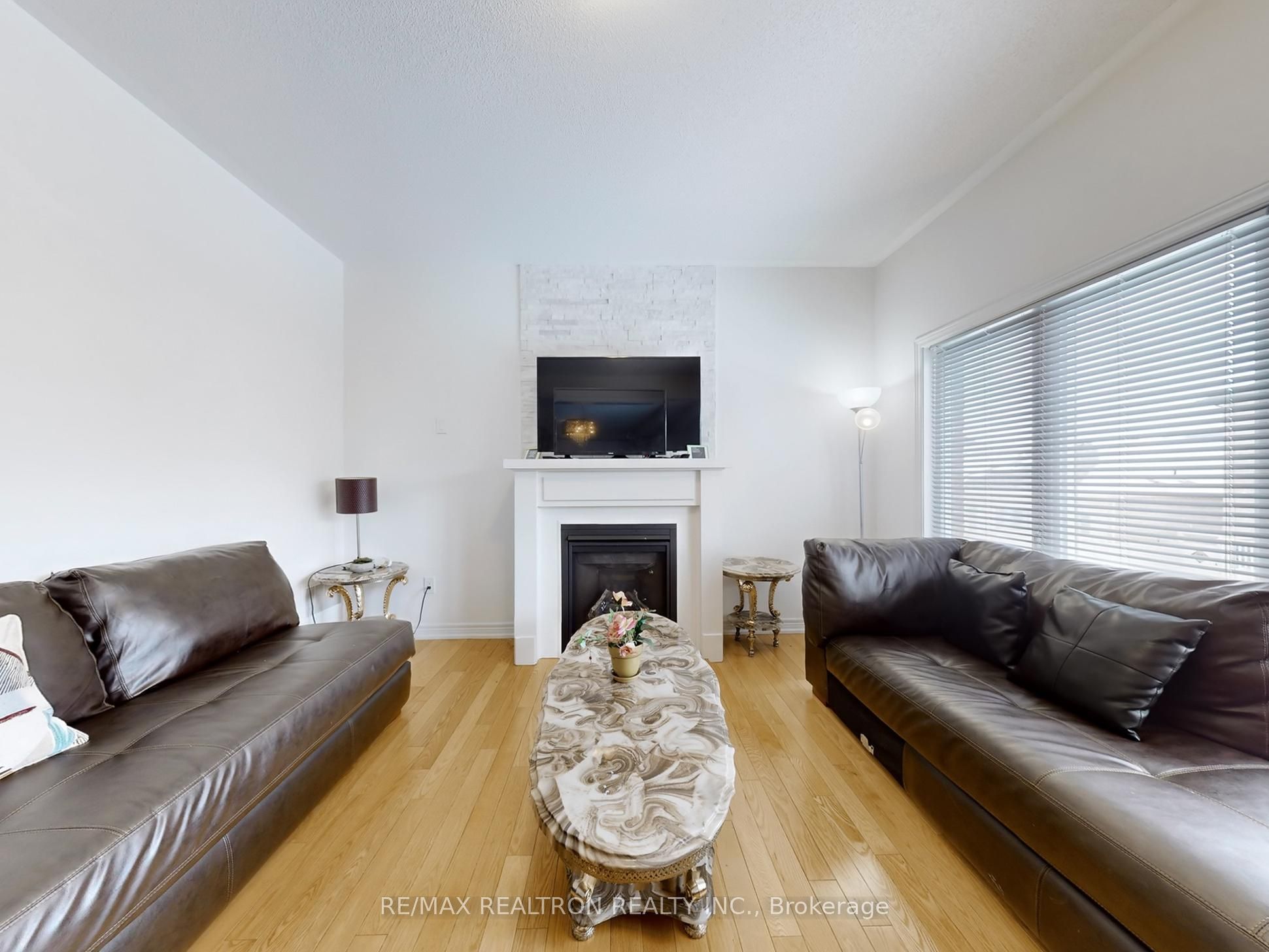 Additional image 4 of Upper-22 Pietrowski Drive, Georgina, ON, L4P 0J7