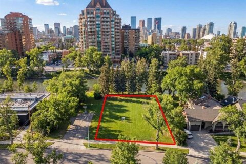 Additional image 8 of 220 Roxboro Road SW, Calgary, AB, T2S0R3