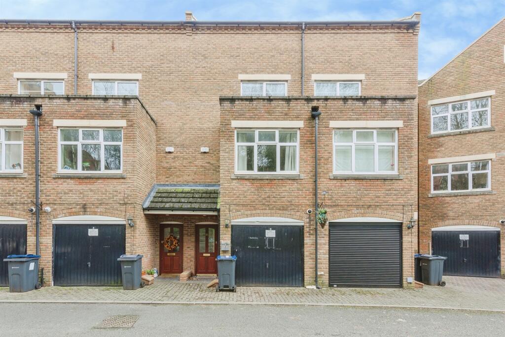 Caversham Place, Sutton Coldfield