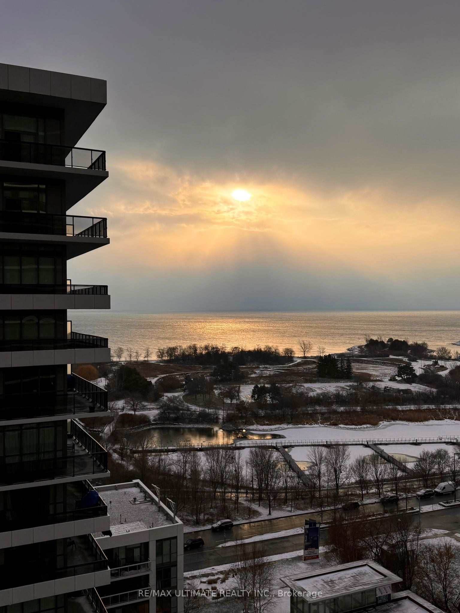 Additional image 2 of 1405-70 Annie Craig Drive, Toronto, ON, M8V 0G2
