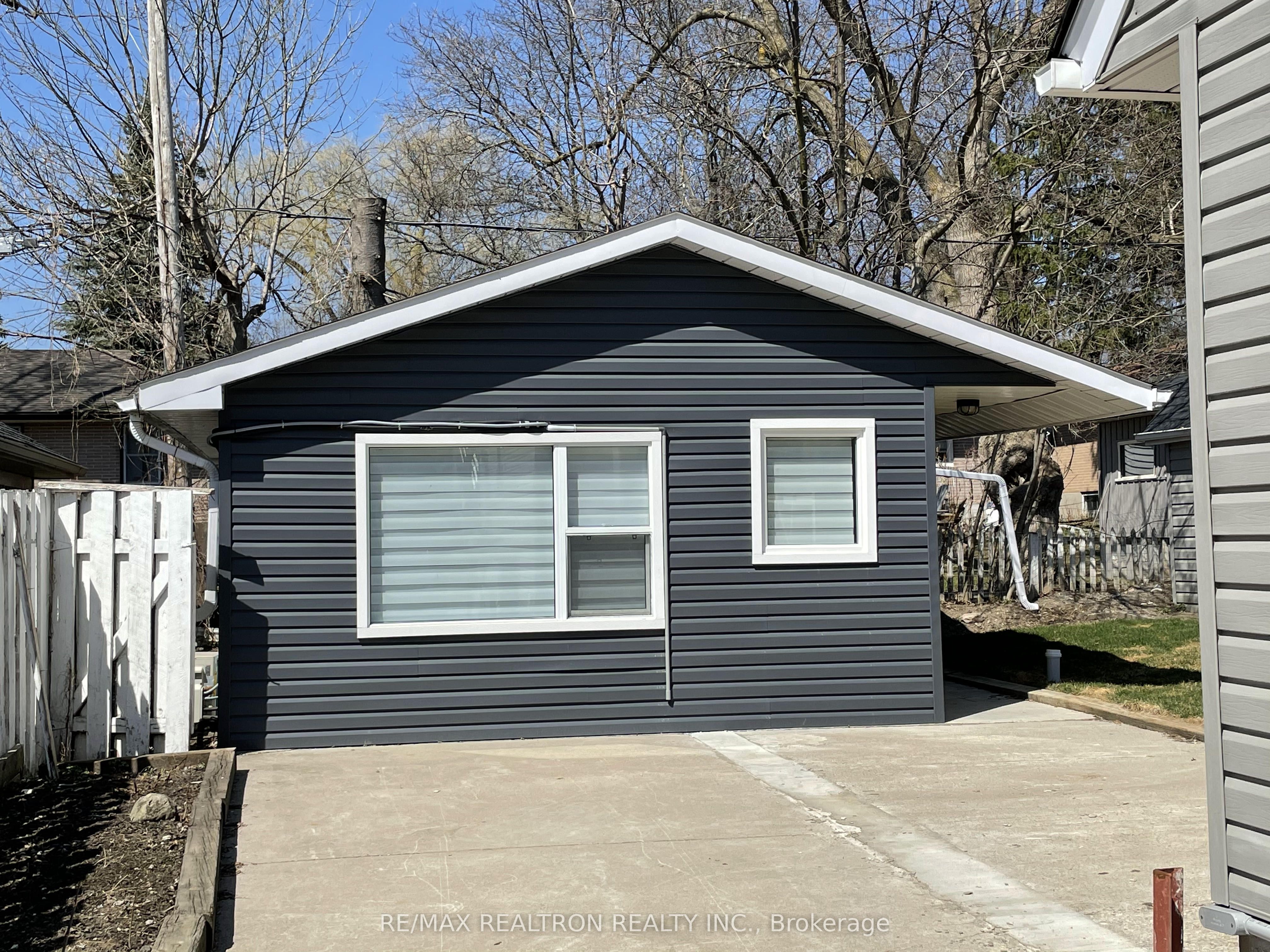 3-82 Gunn Street, Barrie, ON, L4M 2H5