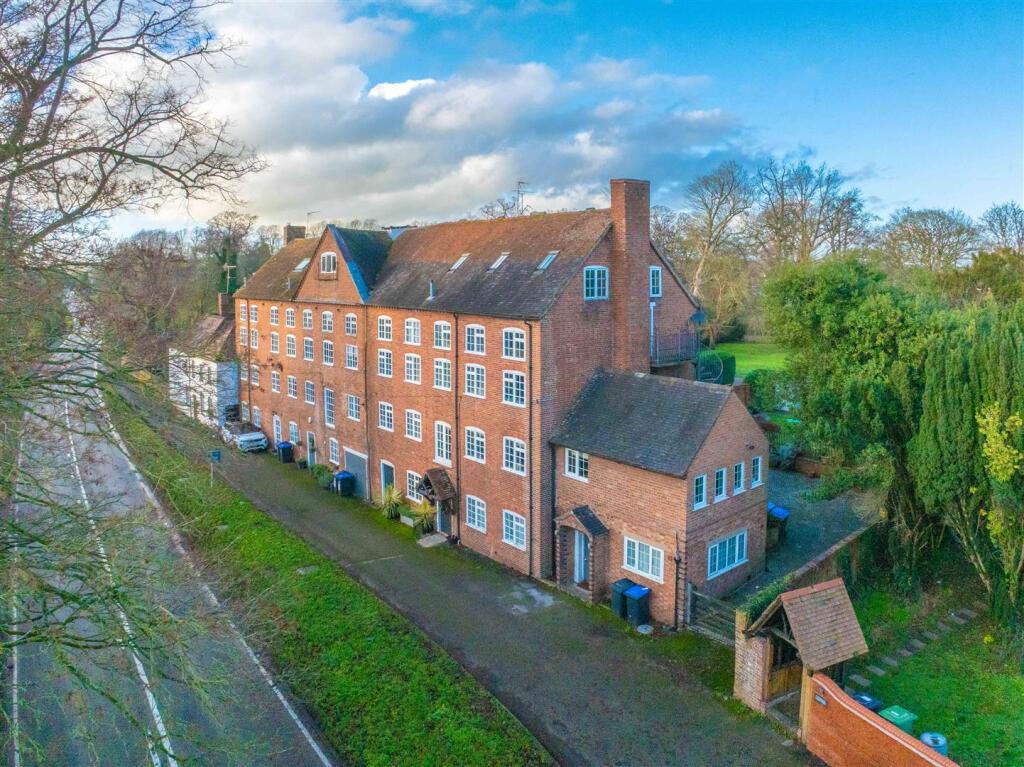 Stratford Road, Wootton Wawen, Henley-In-Arden