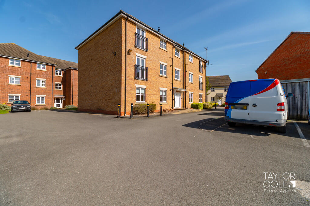 Fyne Court, Lyon Drive 