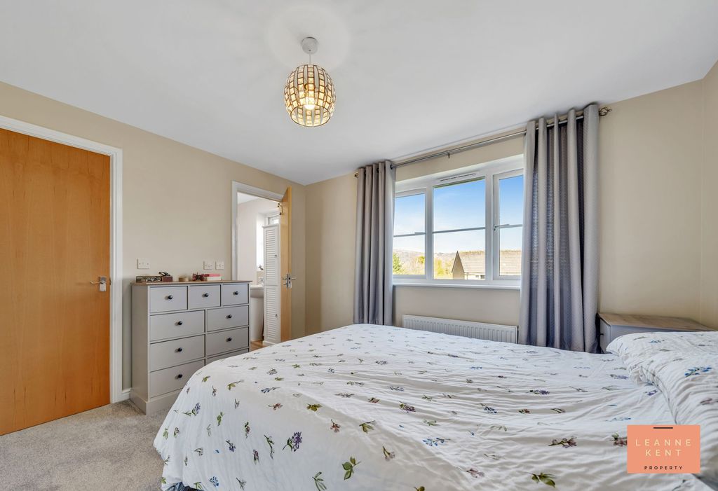 Additional image 22 of 4 bed detached house for saleLong Heath Close, Caerphilly CF83