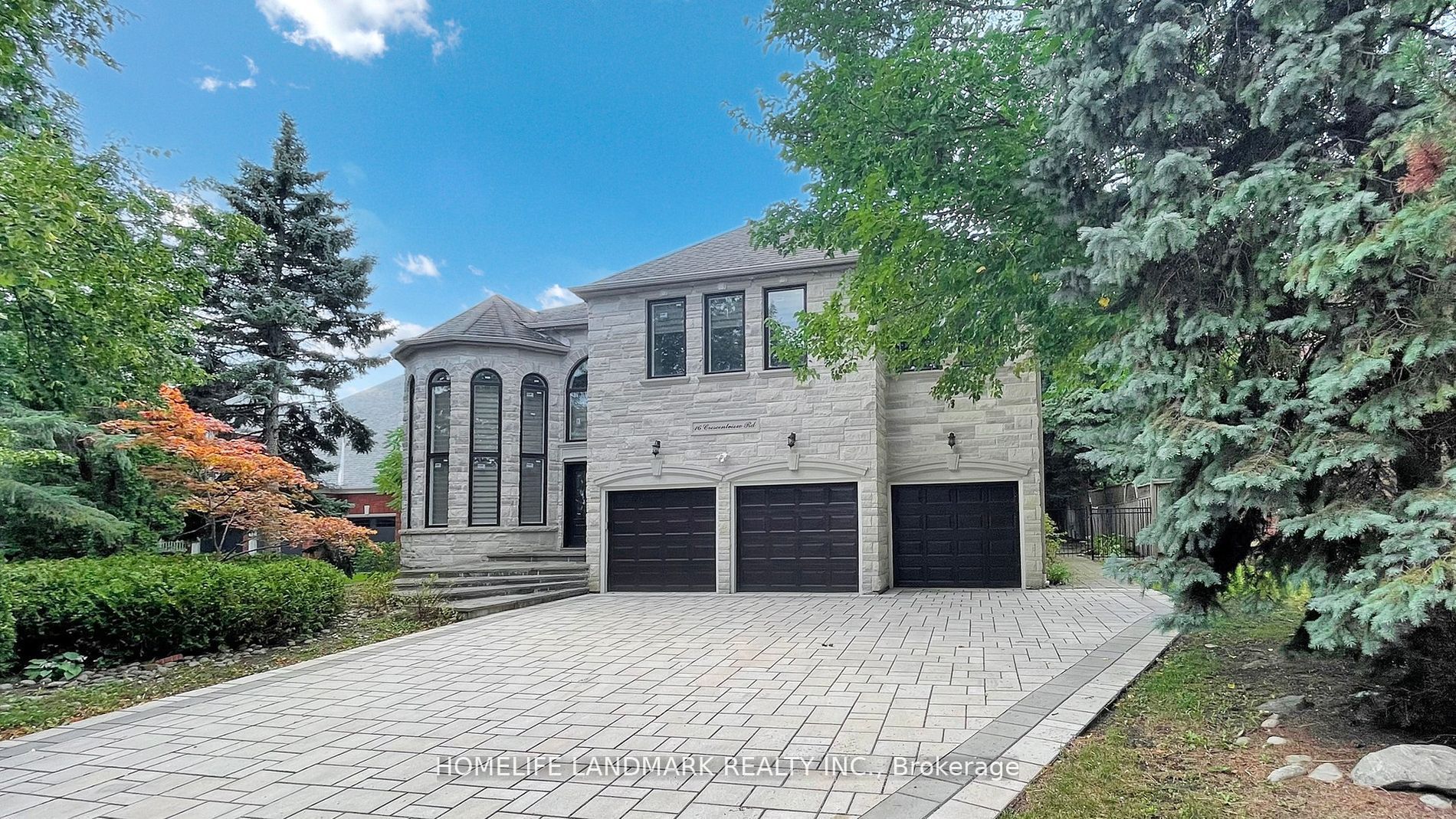 16 Crescentview Road, Richmond Hill, ON, L4B 2Z1